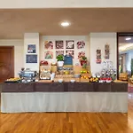 Ih Admiral Hotel 4*