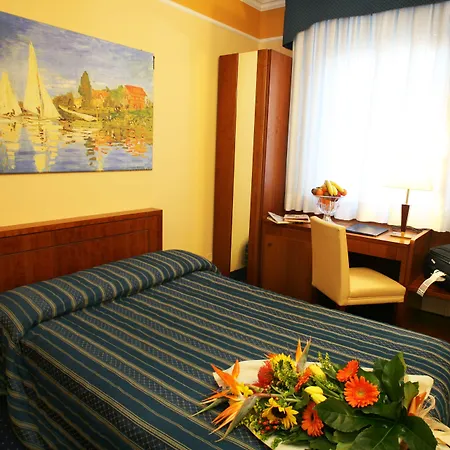 Отель Ih Admiral 4*