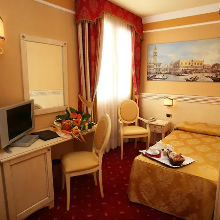 Hotel Ih Admiral
