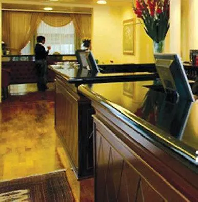 Ih Admiral Hotel