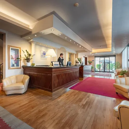 Ih Admiral Hotel 4*