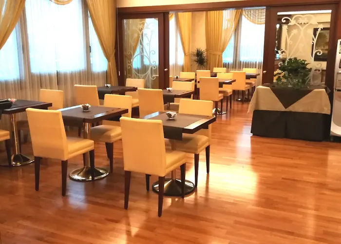 Ih Admiral Hotel 4*